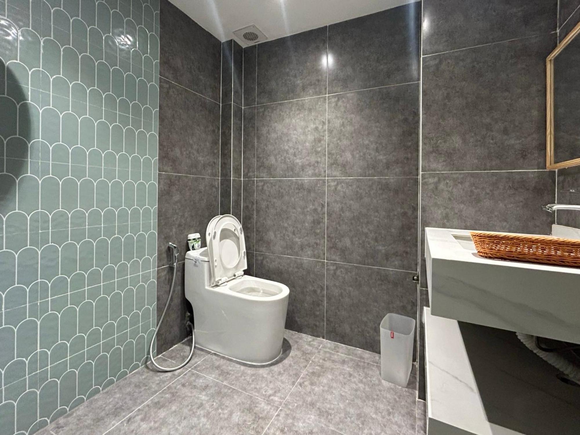 The Urban Westlake Apartment Ханой Екстер'єр фото
